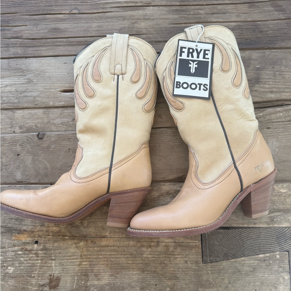 Frye Women's Vintage Cream and Tan Heeled Boots